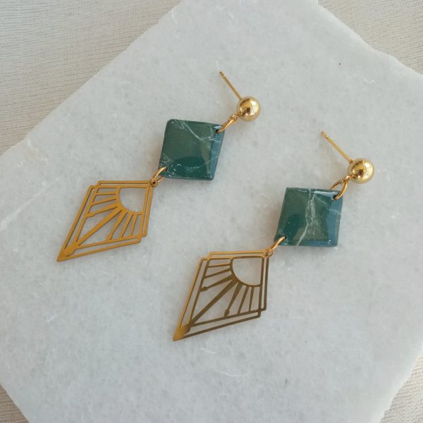 Marbled dark green rhombus earrings