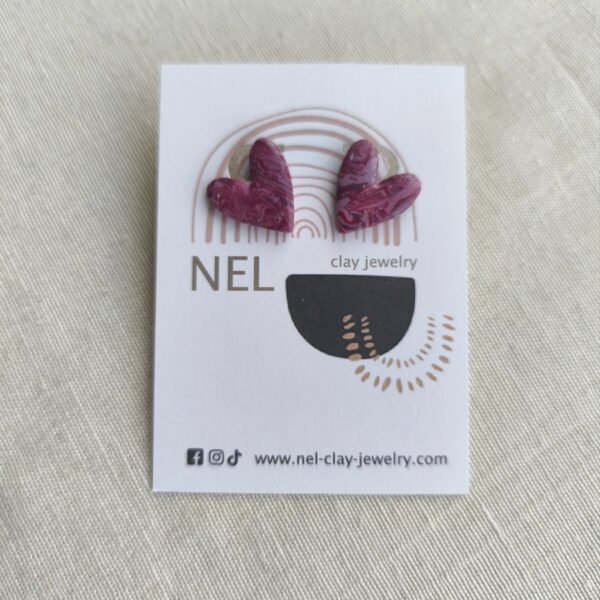 Berry magenta medium heart studs