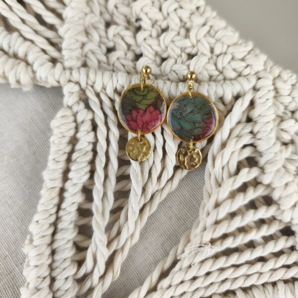 Floral circular dangle earrings