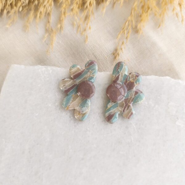 Marbled pale turquoise and mocca flower studs