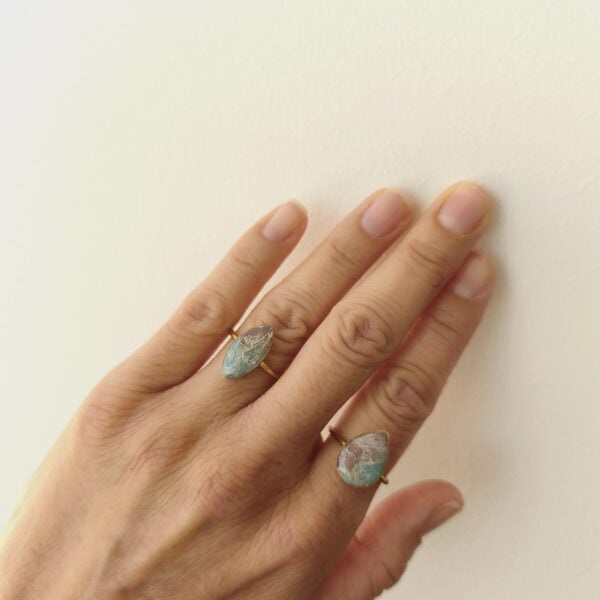 Marbled pale turquoise and mocca rings