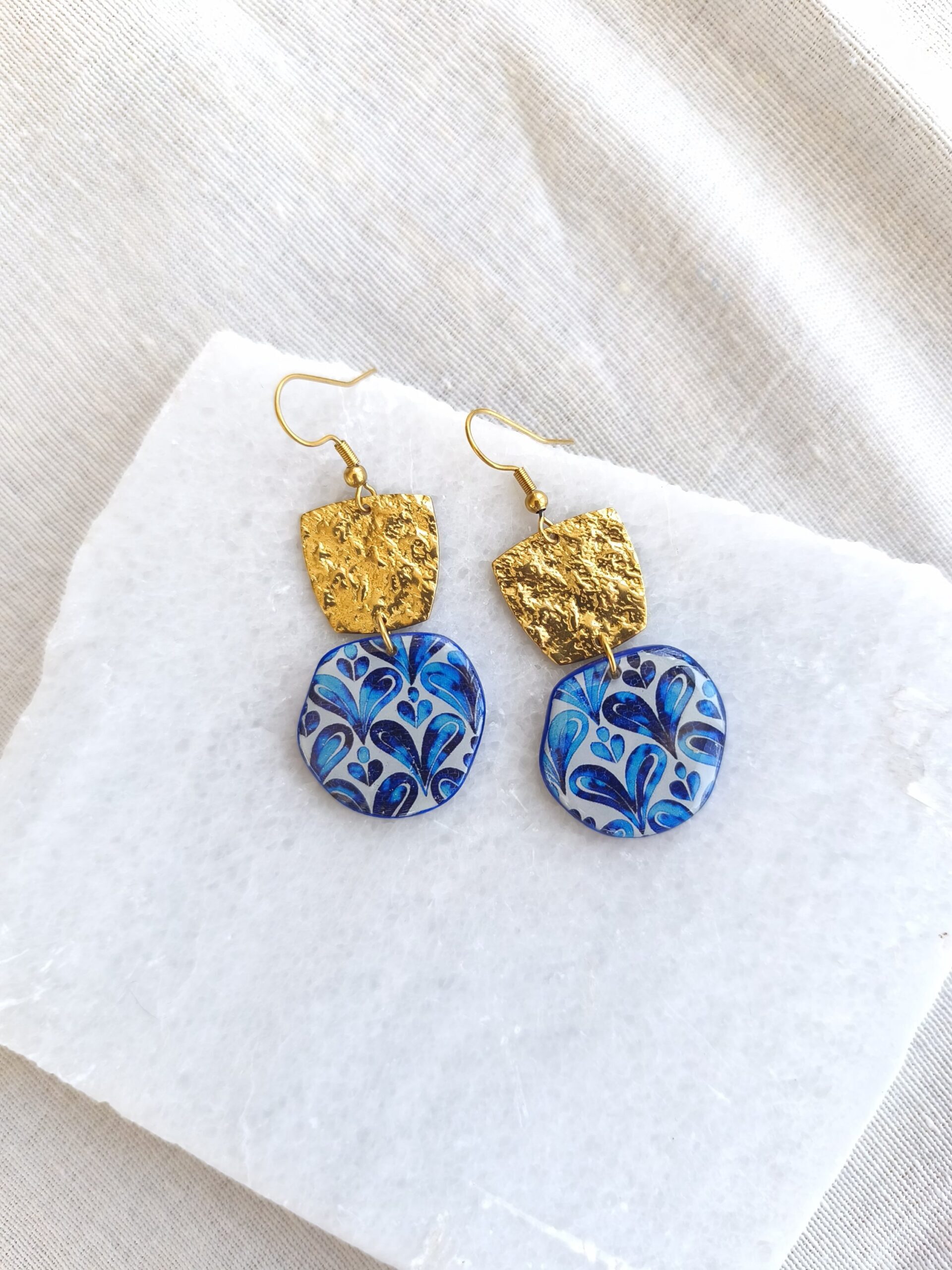 Nel Clay Jewelry - Patterned blue earrings with gold trapezoid charms 5 Patterned blue earrings with gold trapezoid charms - Image 5